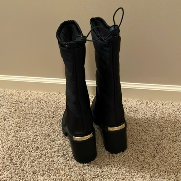 NWOT 🎉Michael Kors Women's Holt Quilted High Heel Boots - Picture 4 of 6